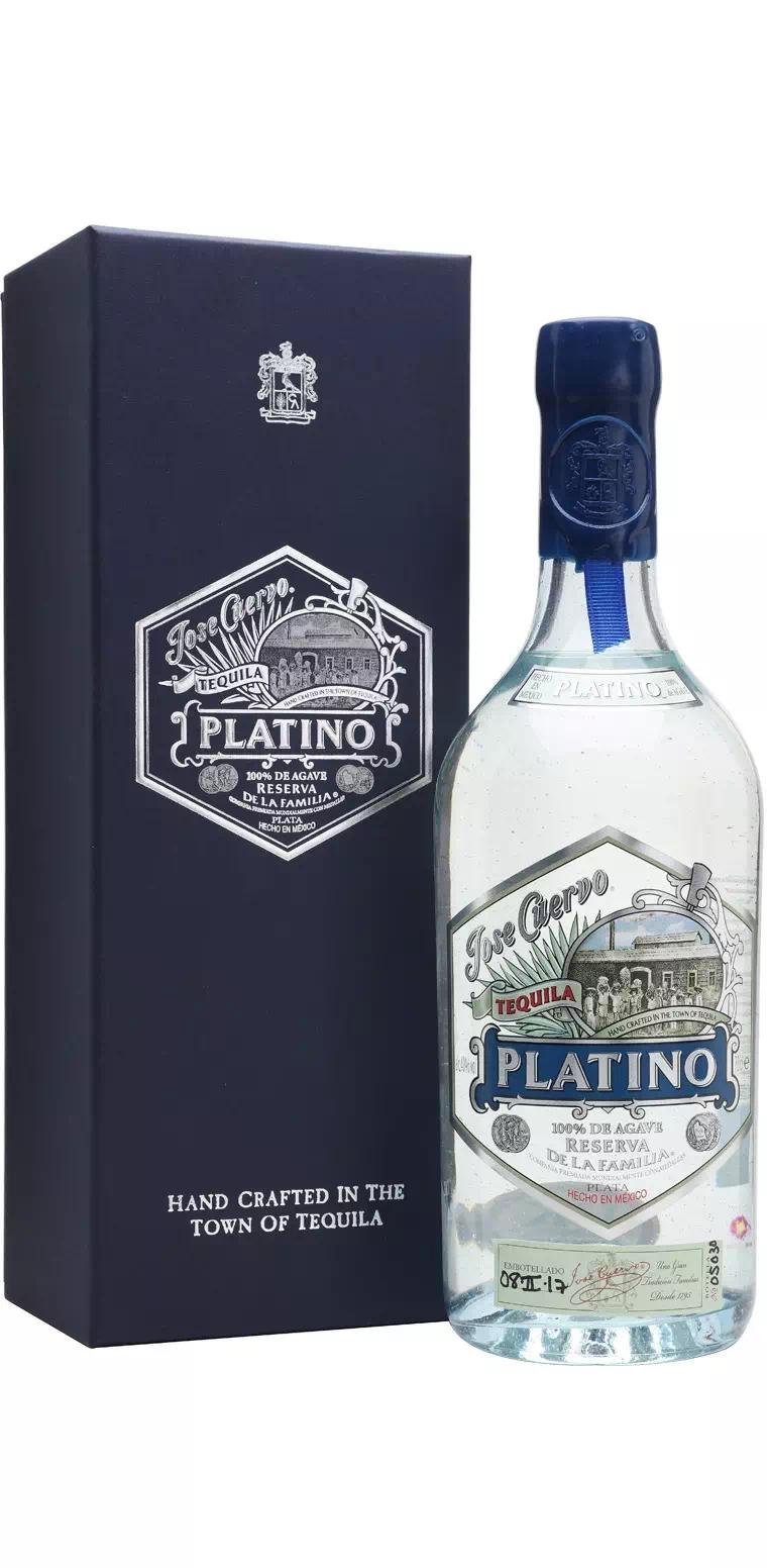 Текила Хосе Куэрво "Резерва де ла Фамилья" Платино